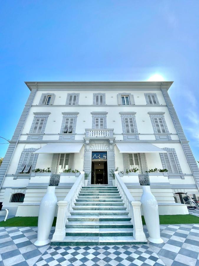 Hotel Tirreno Marina di Massa Exterior foto